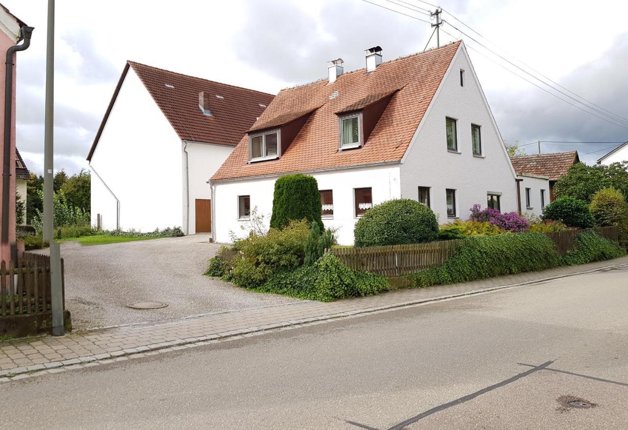 Kleines Haeuschen Im Gruenen Villa Monheim  Exteriör bild