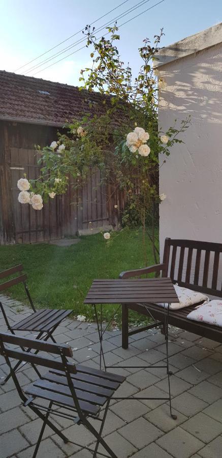 Kleines Haeuschen Im Gruenen Villa Monheim  Exteriör bild